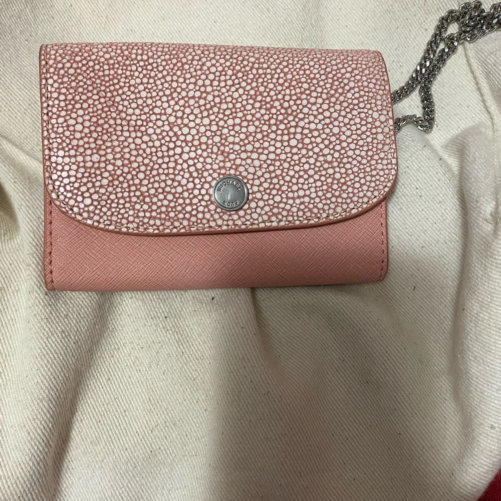 On hold COPY - Michael kors Juliana Medium Saffiano Leather Wallet